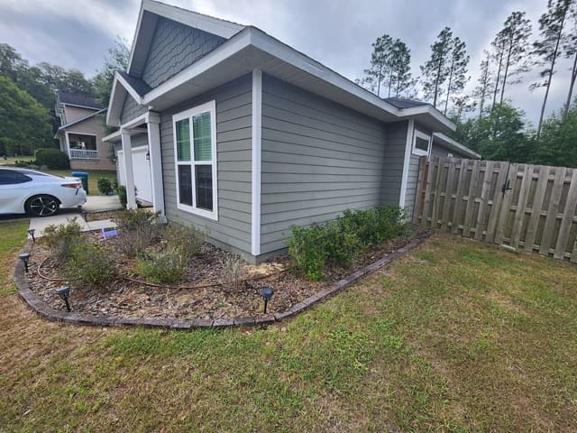 Landscape bed before renovation